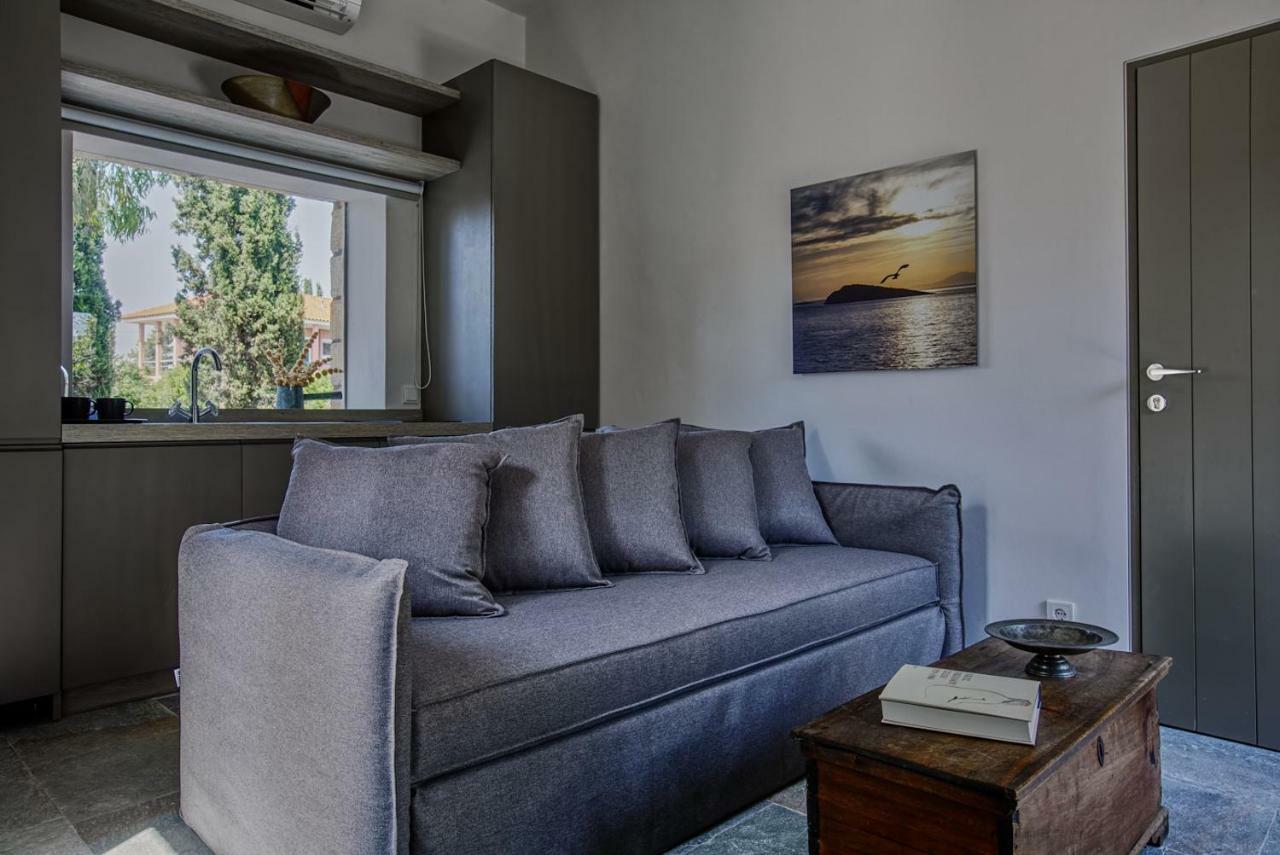 Nikolaou Art Residence Aegina エクステリア 写真