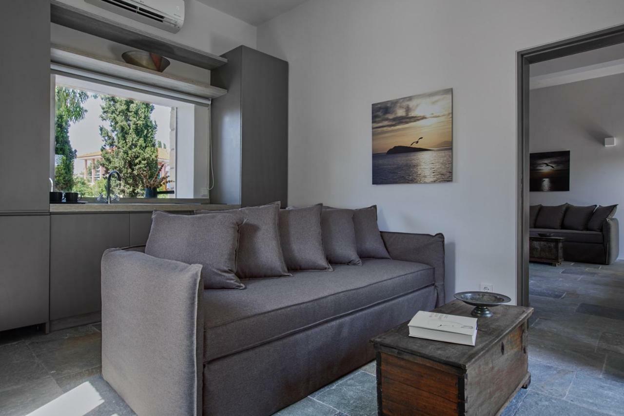 Nikolaou Art Residence Aegina エクステリア 写真