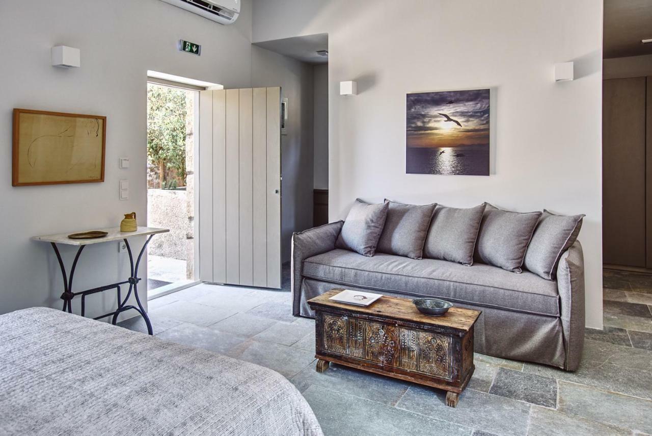 Nikolaou Art Residence Aegina エクステリア 写真