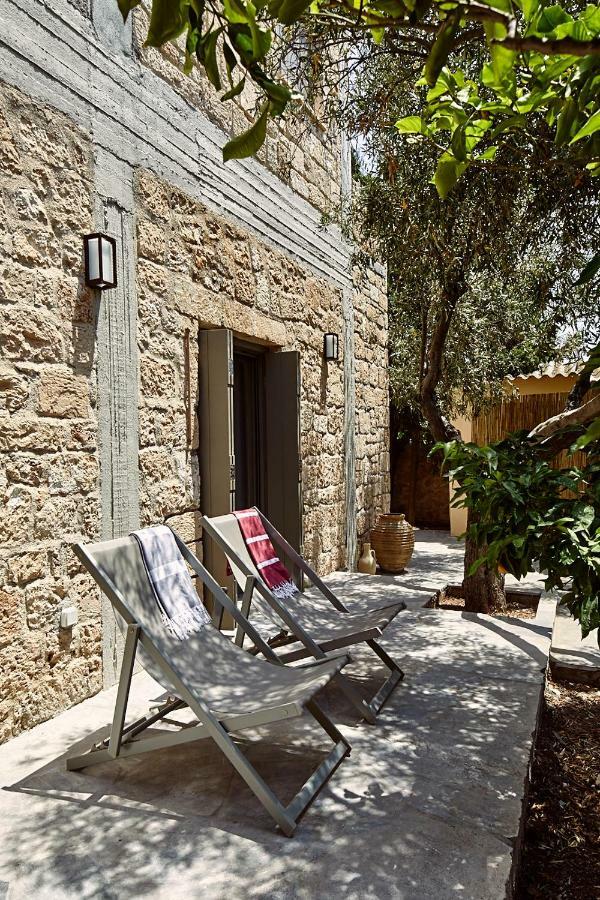 Nikolaou Art Residence Aegina エクステリア 写真